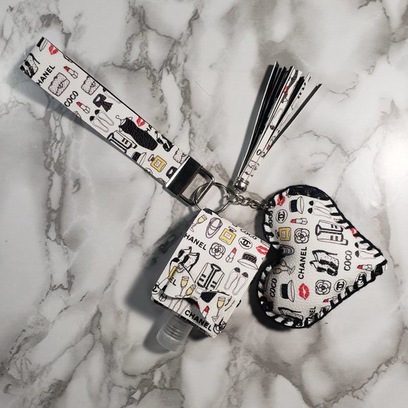 Bundled Heart Keychain - Picture 1 of 1